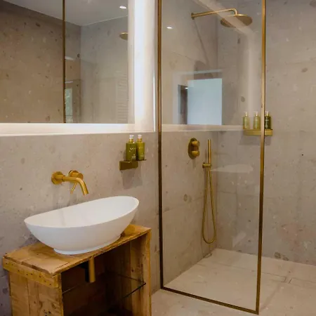 Villa The Deerstone Luxury Eco Hideaway *