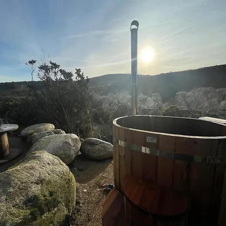 The Deerstone Luxury Eco Hideaway * Laragh