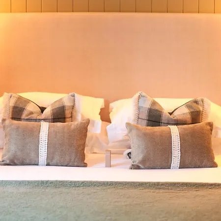 The Deerstone Luxury Eco Hideaway Villa Laragh